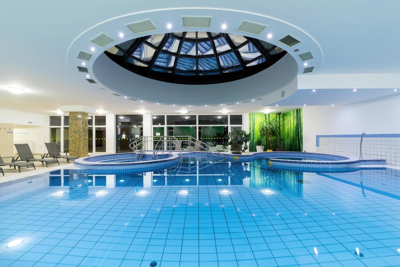 זלקרוס Napfeny Hotel מראה חיצוני תמונה