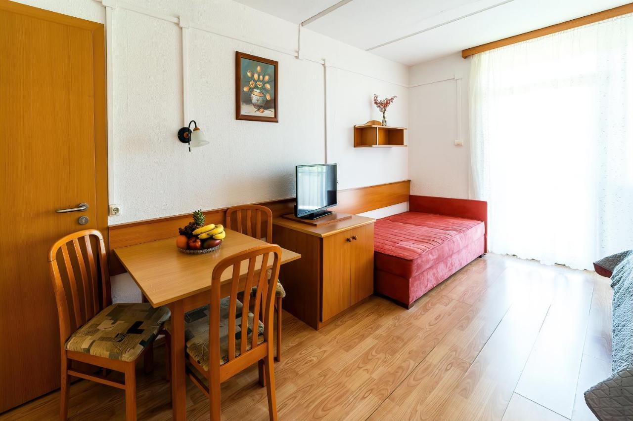 זלקרוס Napfeny Hotel מראה חיצוני תמונה