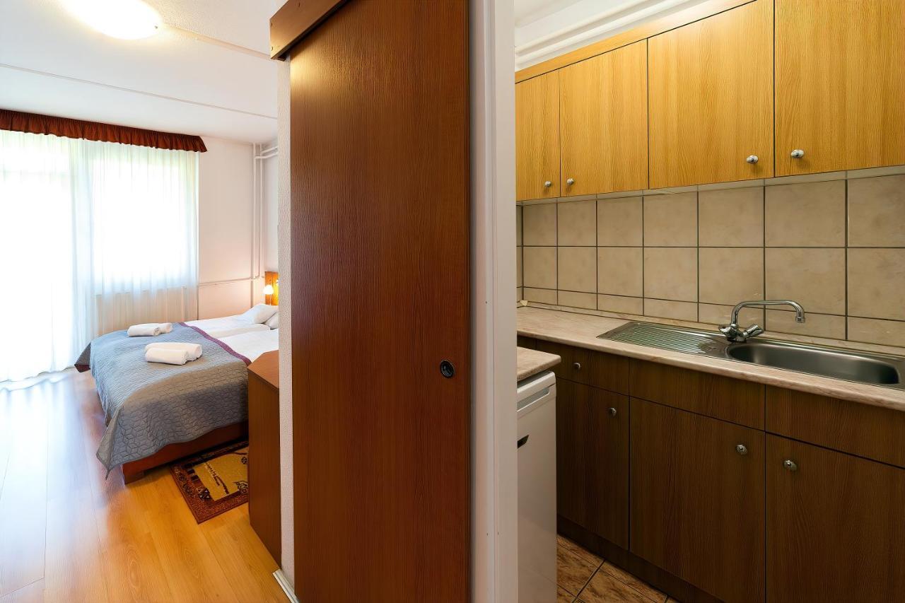 זלקרוס Napfeny Hotel מראה חיצוני תמונה
