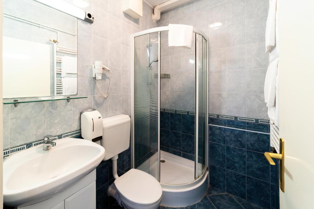 זלקרוס Napfeny Hotel מראה חיצוני תמונה
