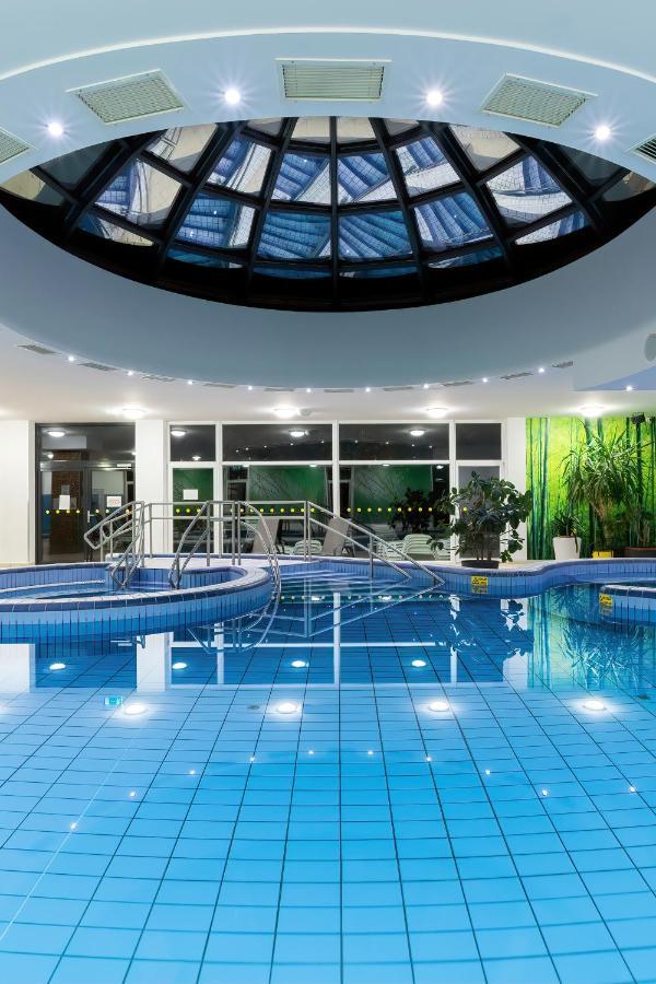 זלקרוס Napfeny Hotel מראה חיצוני תמונה