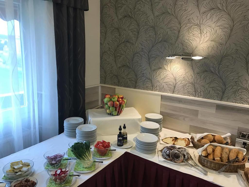 זלקרוס Napfeny Hotel מראה חיצוני תמונה